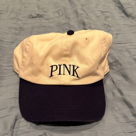 PINK Victoria's Secret hat - never worn - Picture 1 of 3